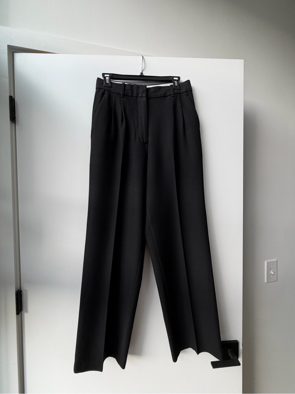 Aritzia The Effortless Pant - Wilfred